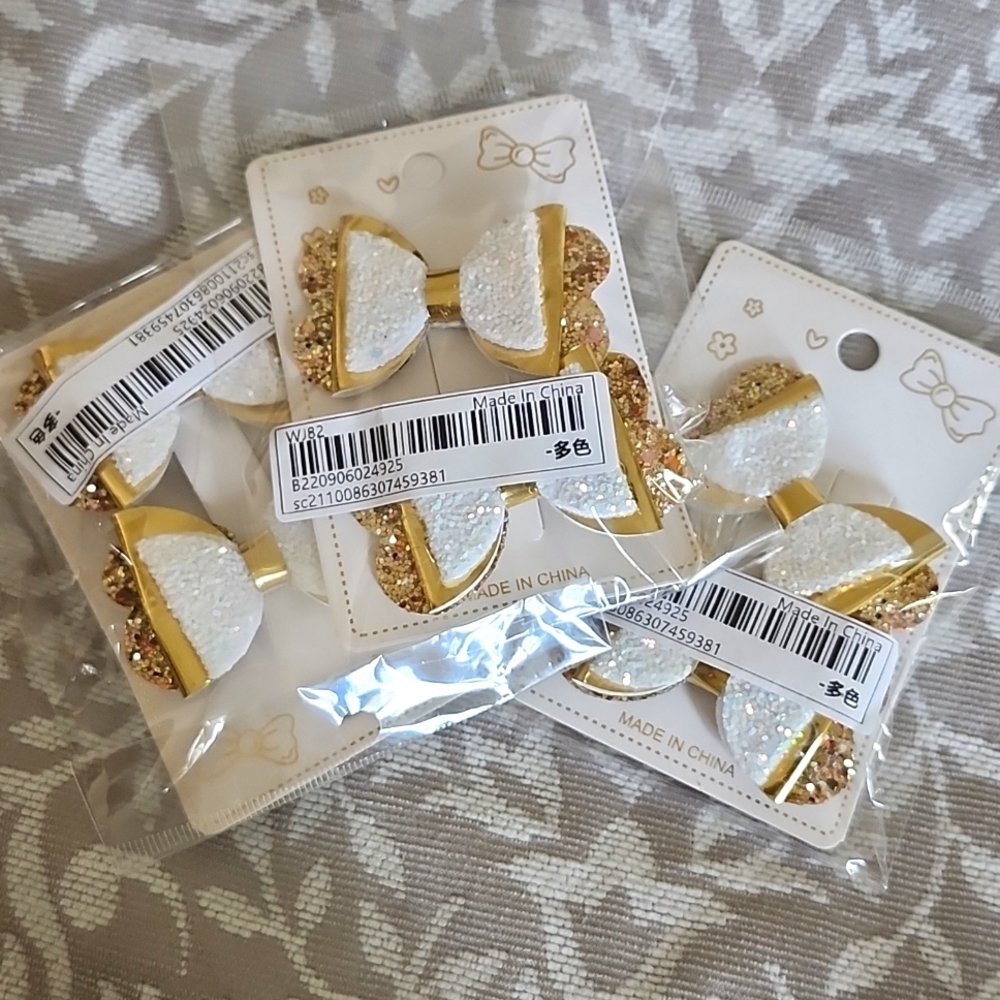 Glitter bow